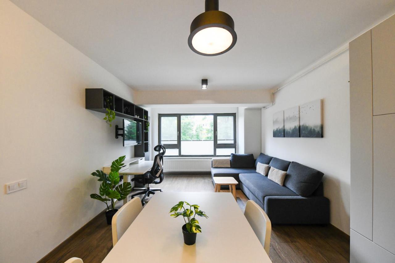 Modern Apartment in a Quiet Area Cluj-Napoca Exterior foto